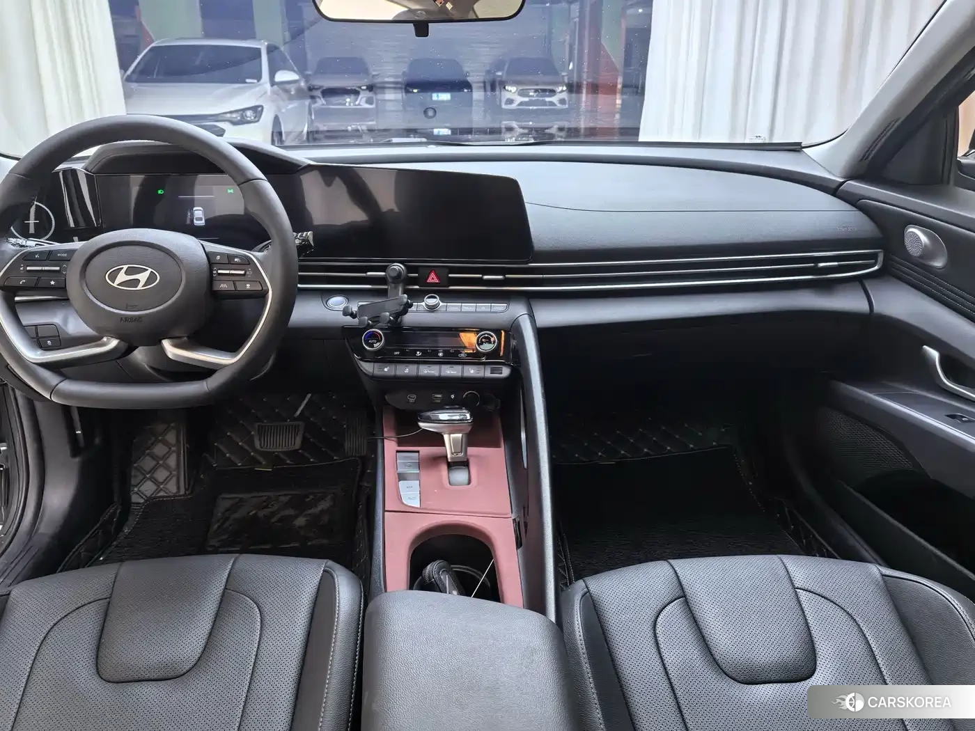Hyundai Elantra 2024 Silver/gray из Китая