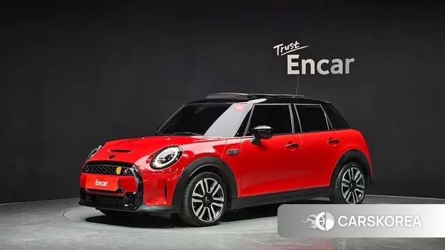 Mini Cooper S 2023 Красный из Кореи