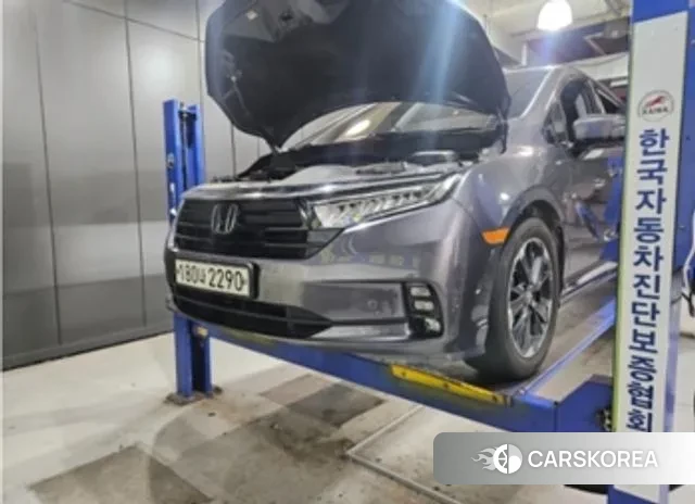 Honda Odyssey 2021 Серый из Кореи