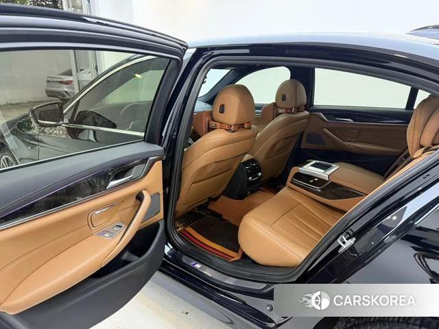 BMW 5 series 2020 Черный из Китая