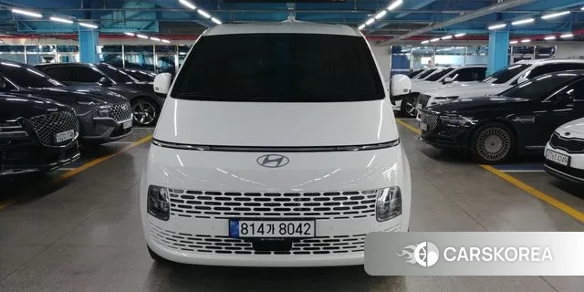 Hyundai Staria 2025 Белый из Кореи