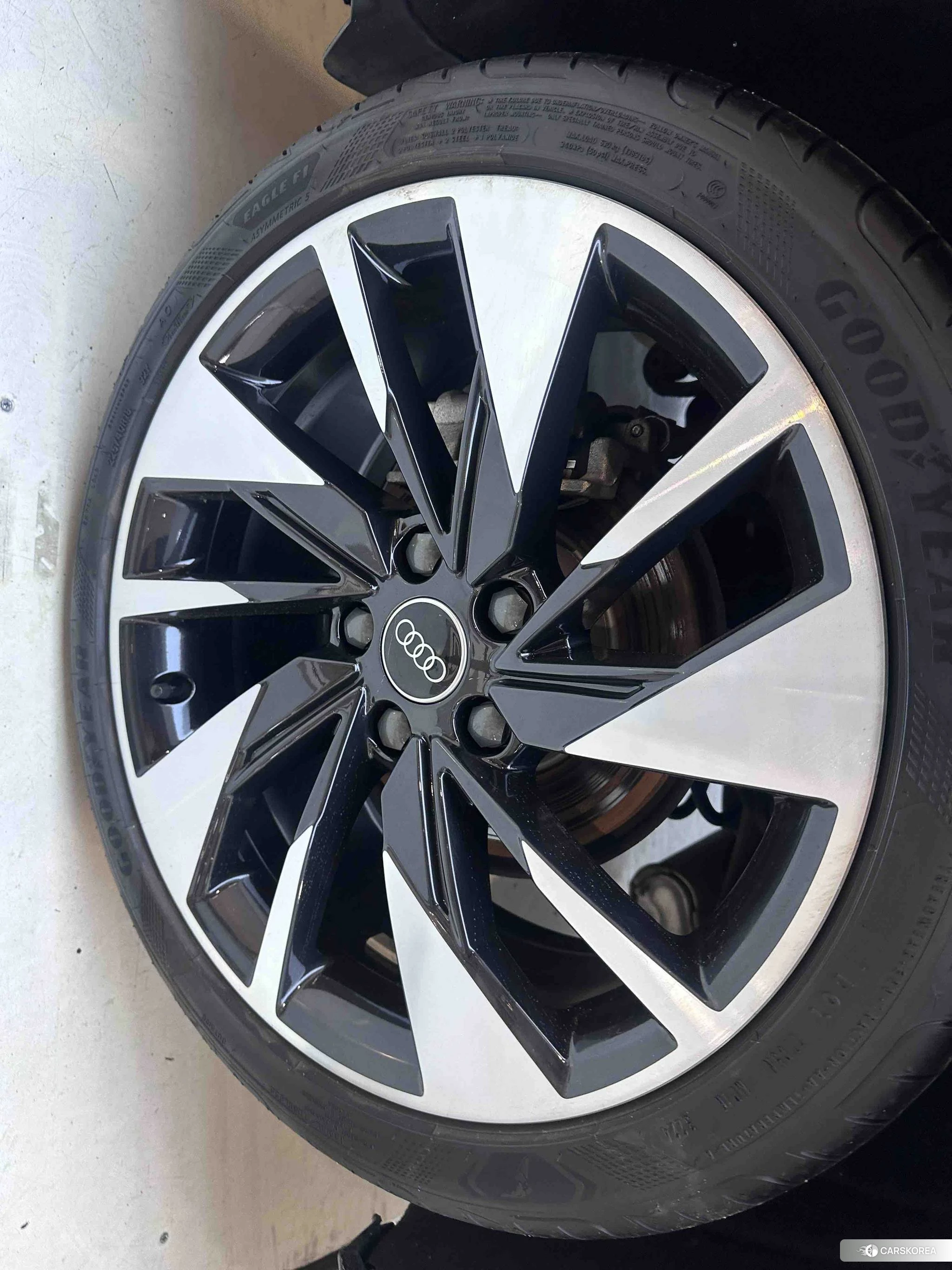 Audi A3 2023 Зеленый из Китая