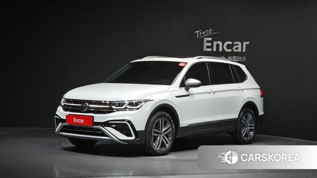 Volkswagen Tiguan Allspace 2023 Белый из Кореи