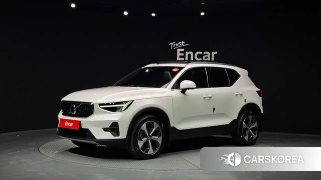 Volvo XC40 2023 Белый из Кореи