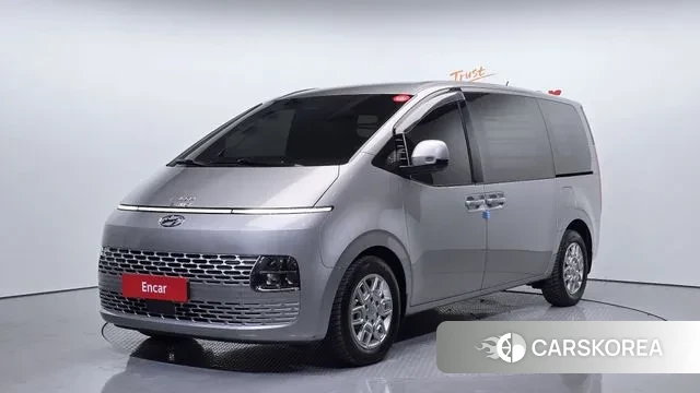 Hyundai Staria 2023 Серебряный из Кореи
