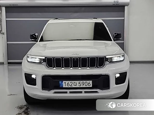Jeep Grand Cherokee (WL) 2022 Белый из Кореи