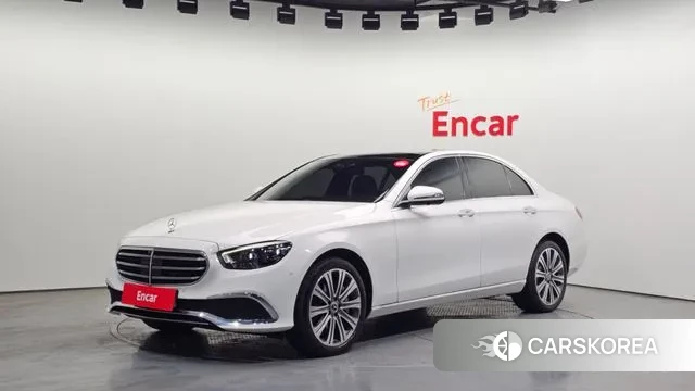 Mercedes-Benz E-Class W213 2021 Белый из Кореи