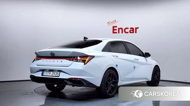 Hyundai Avante (CN7) 2021 Белый из Кореи