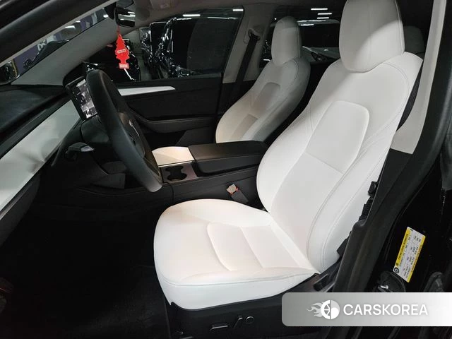 Tesla Model Y 2023 Черный из Кореи