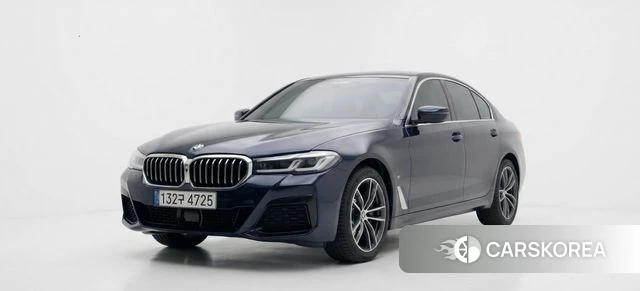BMW 5 Series (G30) 2022 Черный из Кореи