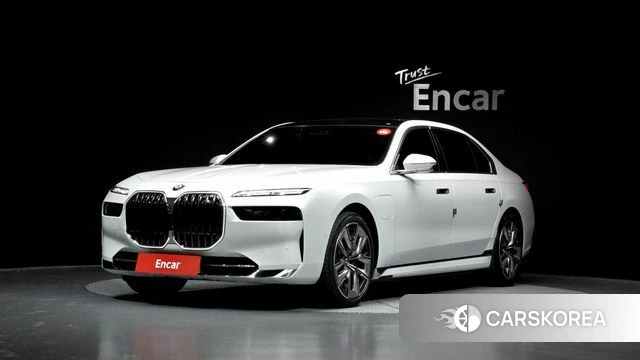 BMW 7 Series (G70) 2025 Белый из Кореи