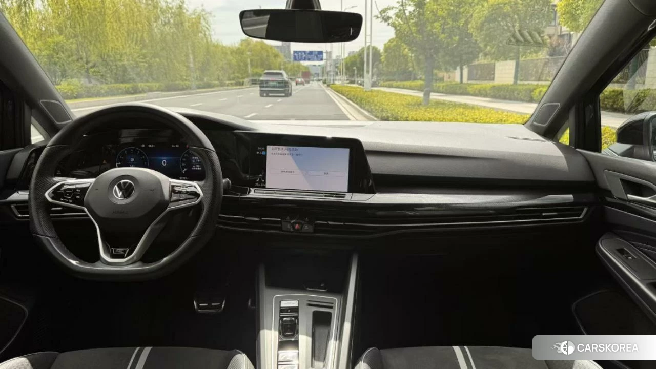 Volkswagen Golf 2022 Черный из Китая