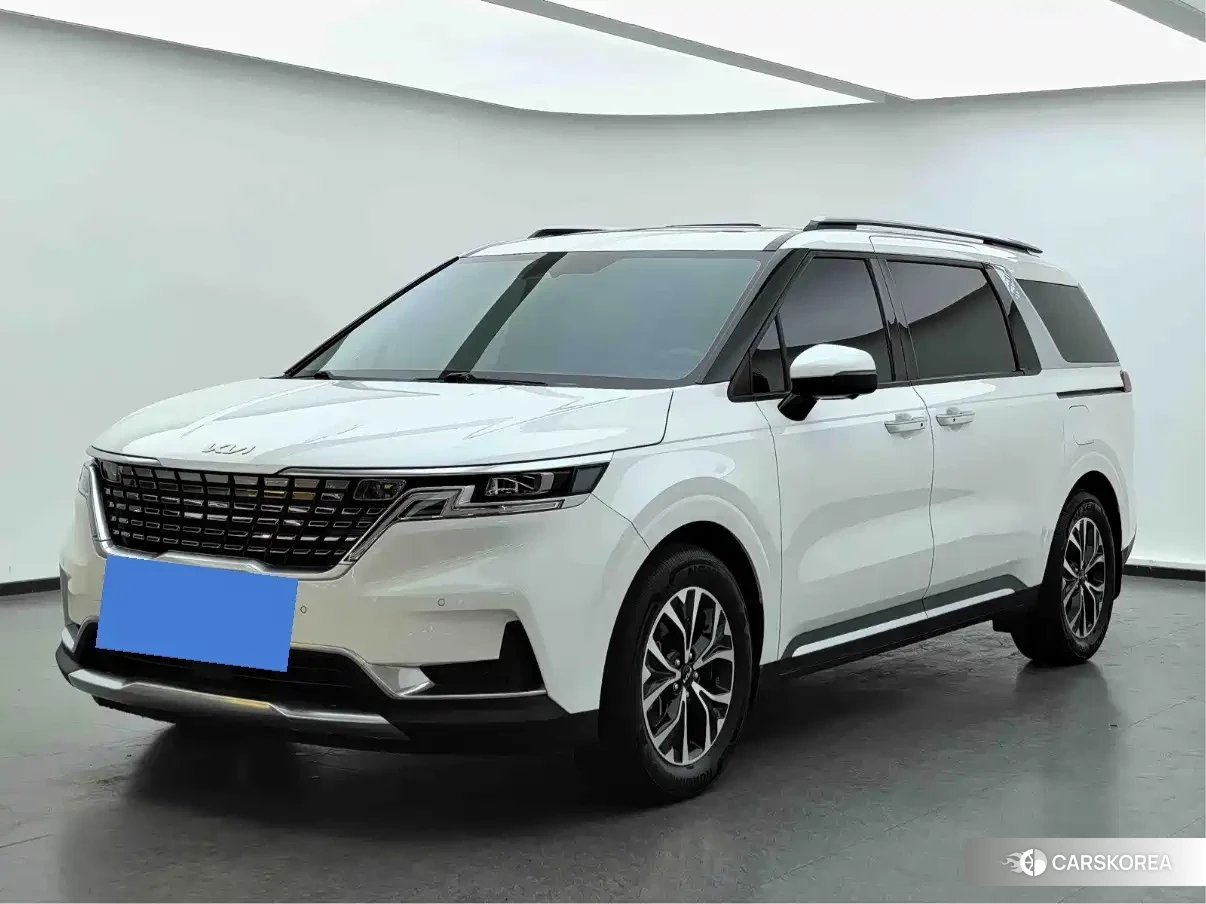 Kia Carnival 2022 Белый из Китая