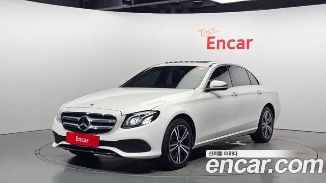 Mercedes-Benz E-Class W213 2020 Белый из Кореи