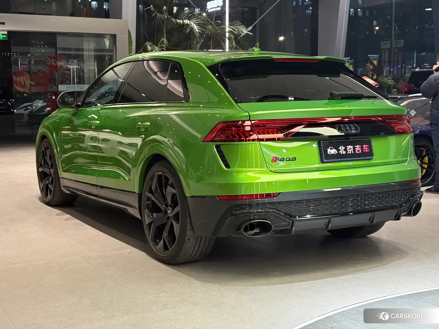 Audi RS Q8 2022 Зеленый из Китая