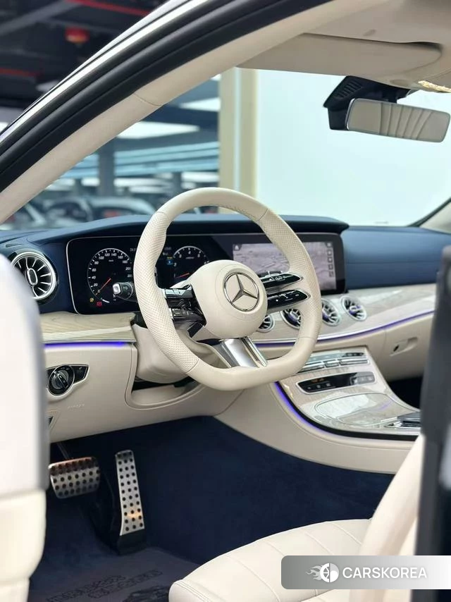Mercedes-Benz E-class (imported) 2023 Зеленый из Китая
