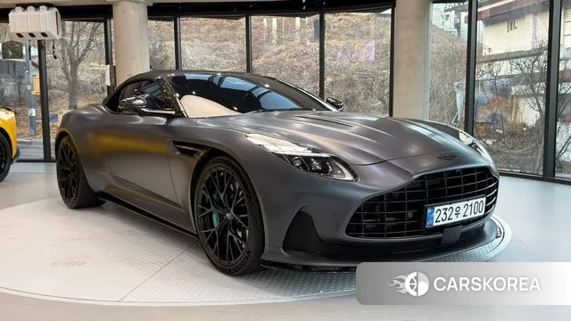 Aston Martin DB12 2025 Черный из Кореи