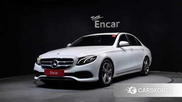 Mercedes-Benz E-Class W213 2019 Белый из Кореи