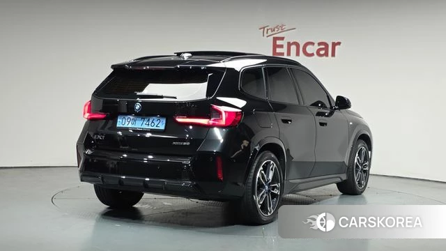 BMW iX1 (U11) 2024 Черный из Кореи
