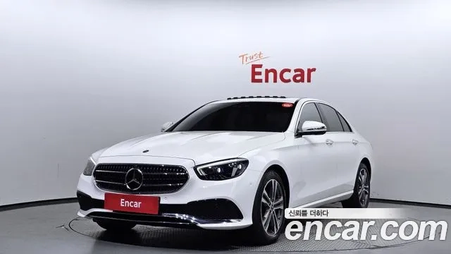 Mercedes-Benz E-Class W213 2021 Белый из Кореи