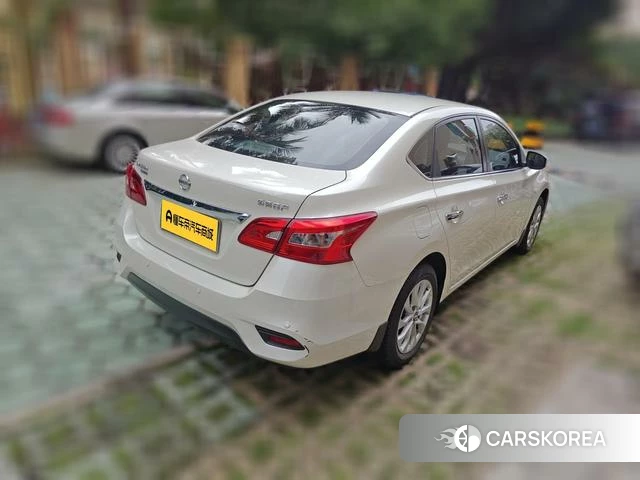 Nissan Xuan Yi 2021 Белый из Китая