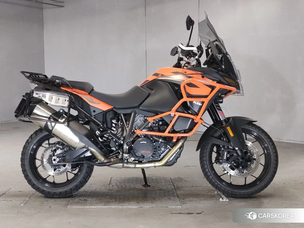 Проданный KTM 1290 SUPER ADVENTURE S 2019 из Японии