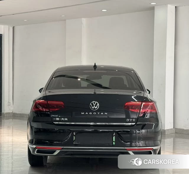 Volkswagen Magotan PHEV 2022 Черный из Китая