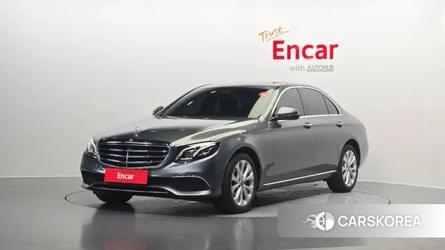 Mercedes-Benz E-Class W213 2020 Серый из Кореи