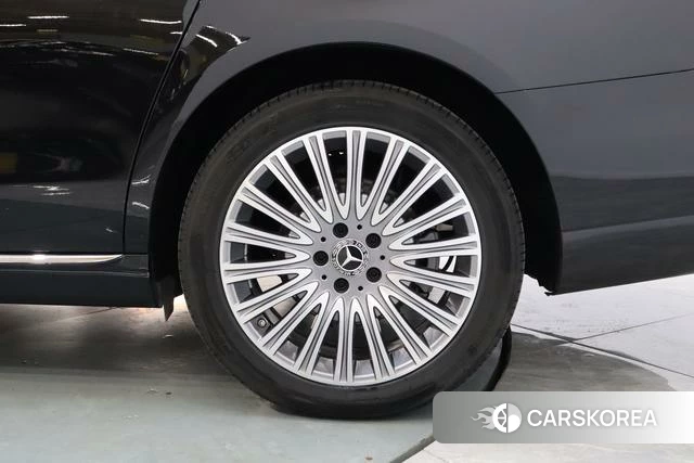 Mercedes-Benz E-class 2022 Черный из Китая