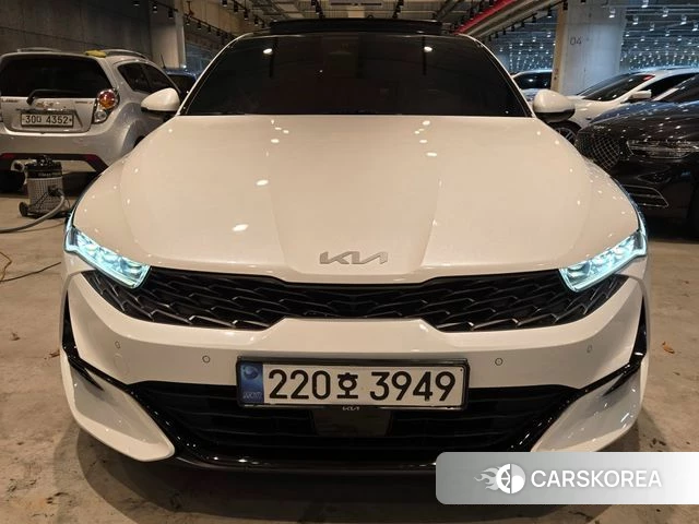 Kia K5 3rd generation 2023 Белый из Кореи