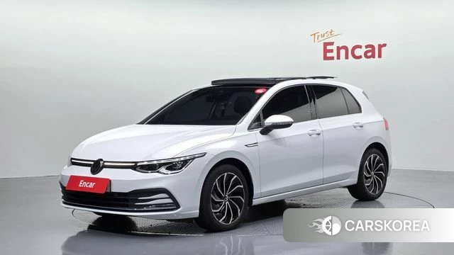 Volkswagen Golf 8th Generation 2022 Белый из Кореи