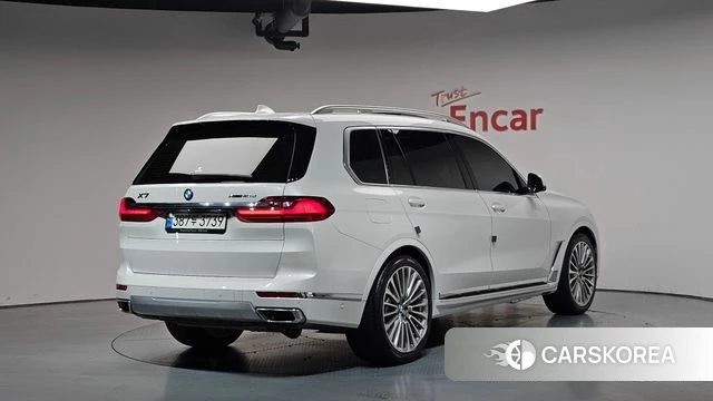 BMW X7 (G07) 2022 Белый из Кореи