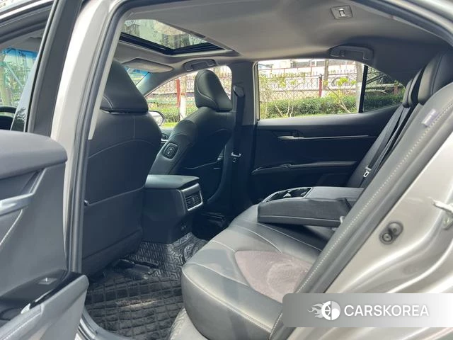 Toyota Camry 2022 Фиолетовый из Китая