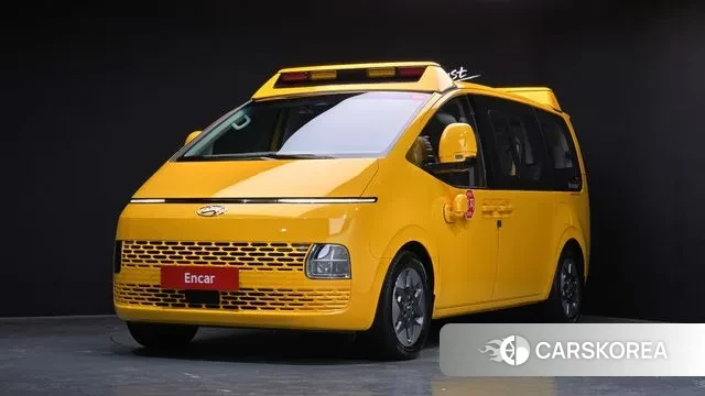 Hyundai Staria 2022 Желтый из Кореи