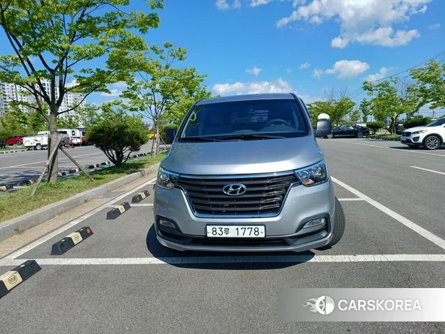 Hyundai The New Grand Starex 2019 Серебряный из Кореи