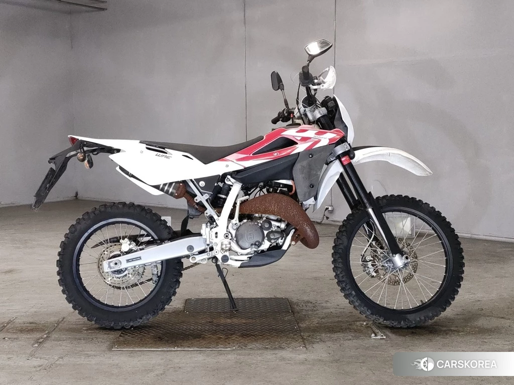 Проданный Husqvarna WRE125 2012 из Японии