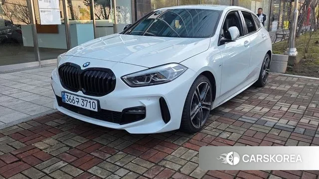 BMW 1 Series (F40) 2024 Белый из Кореи