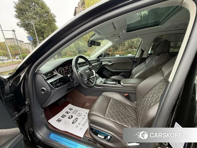 Audi A8 2021 Черный из Китая