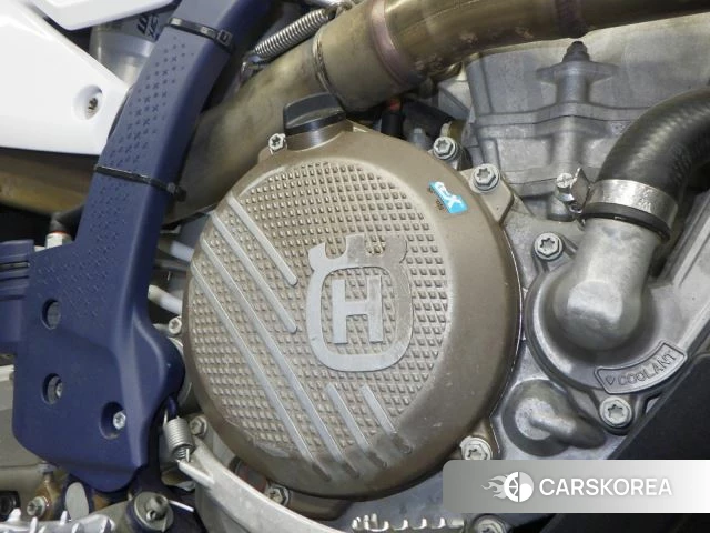 Engine photo
