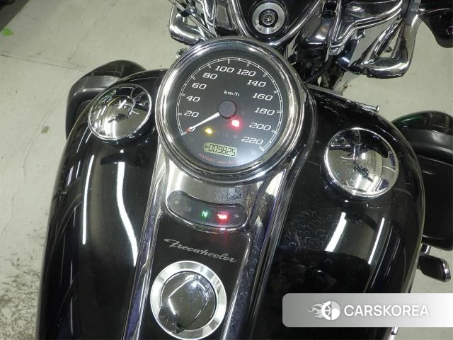 Проданный Harley-Davidson FREEWHEELER FLRT1740 2017 из Японии