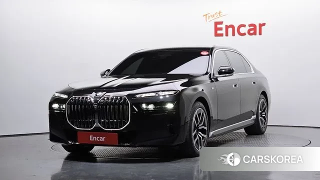 BMW 7 Series (G70) 2023 Черный из Кореи