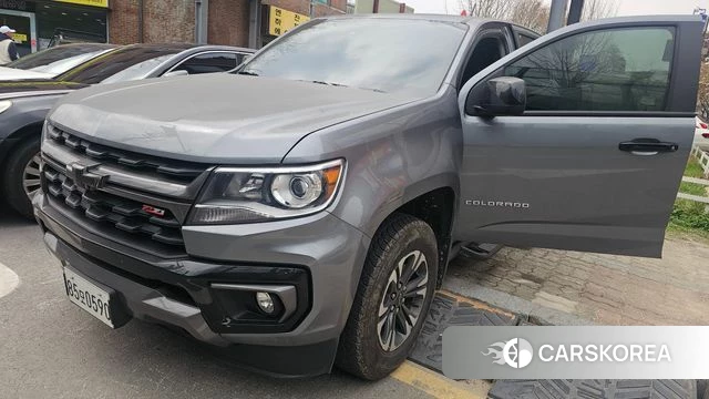 Chevrolet (GM Daewoo) Real New Colorado 2020 Серый из Кореи
