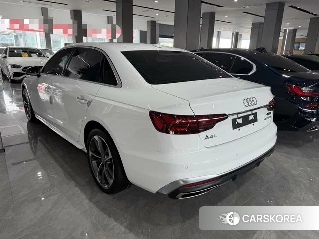 Audi A4L 2021 Белый из Китая