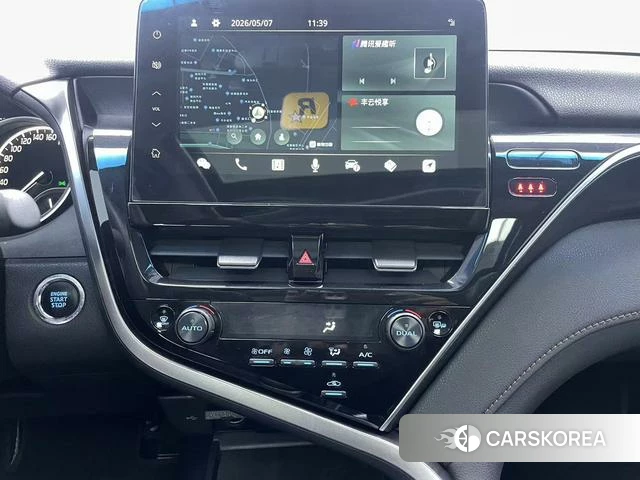 Toyota Camry 2023 Белый из Китая