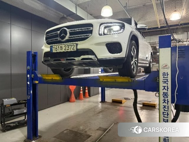 Mercedes-Benz GLB-Class X247 2022 Белый из Кореи