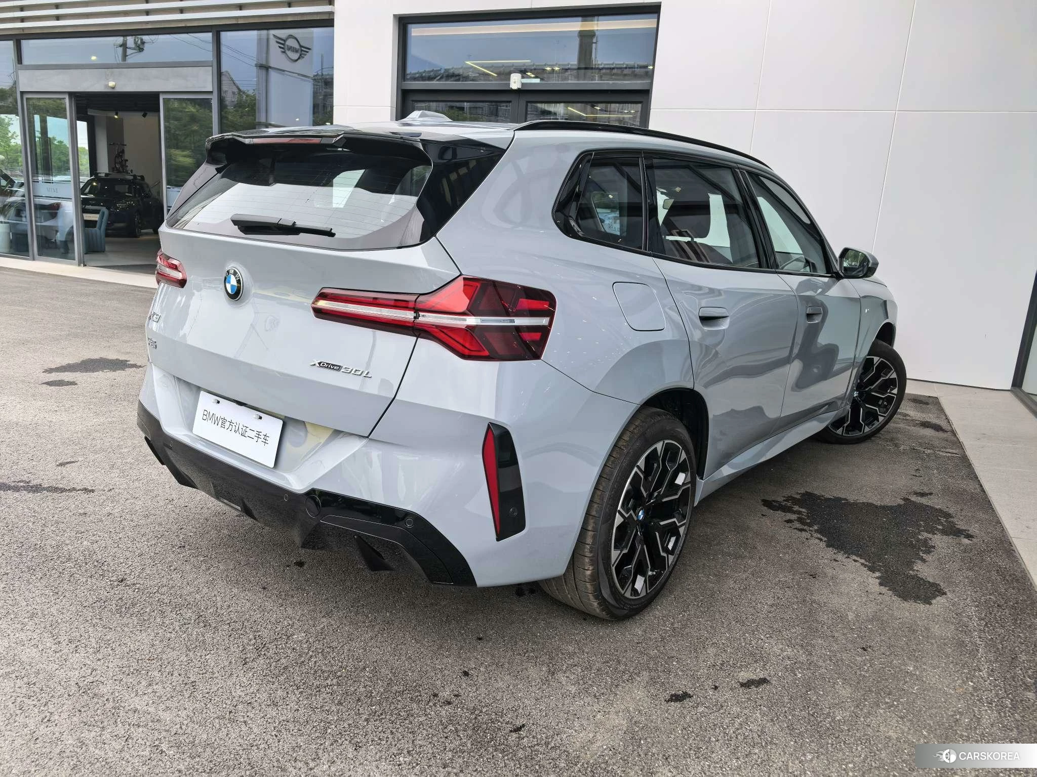 BMW X3 2025 Серебристо-серый из Китая