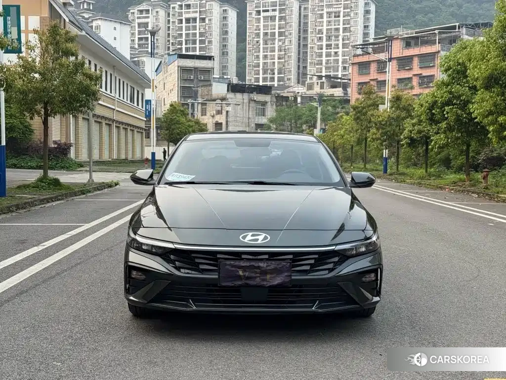 Hyundai Elantra 2026 Silver/gray из Китая