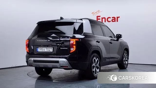 Ssangyong Torres 2023 Черный из Кореи