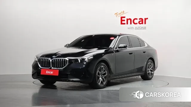 BMW 5 Series (G60) 2024 Черный из Кореи