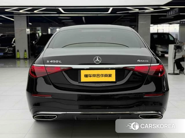 Mercedes-Benz S-class 2023 Черный из Китая